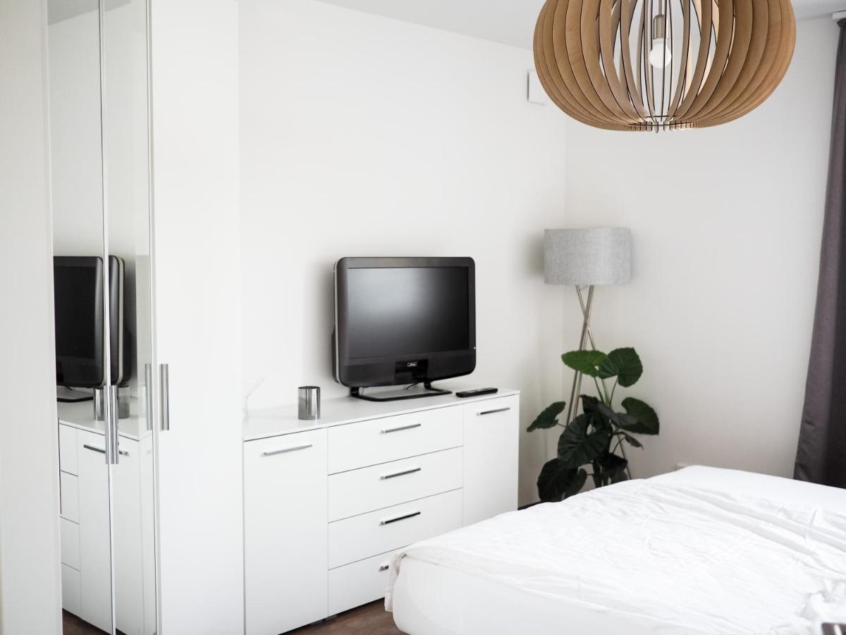 Moderne Ferienwohnung Mit Seeblick & Terrasse 96Qm Grossraeschen Exterior photo